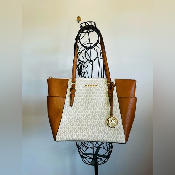 Michael Kors Handbags - Michael Kors Charlotte Large Shoulder Tote Leather Handbag Purse Vanilla